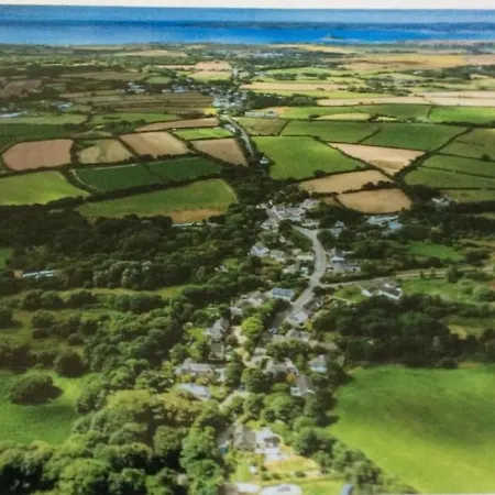 Lovely Cornish Cottage In Small Village Setting Saint Hilary  Exterior photo